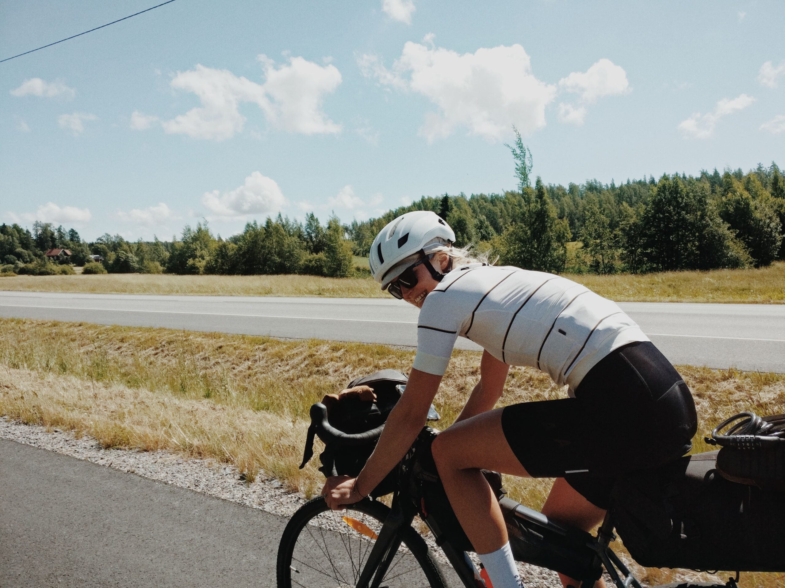 Bikepäkkerit Tiia ja Henna: "pitkä reissu yksin on upea kokemus"